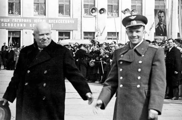 Годы правления Н С Хрущёва и его краткая биография, особенности политики