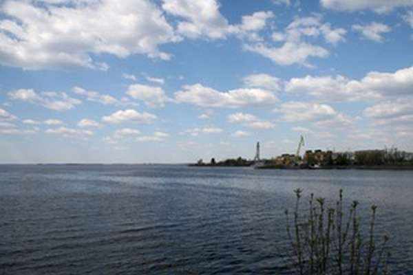 Исток великой русской реки Волга: где находится, как до него добраться, какие места стоит посетить